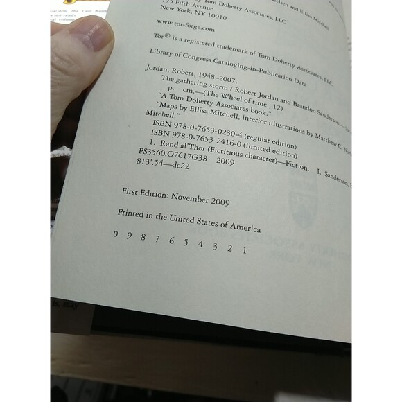 Towers Of Midnight The Gathering Storm,Knife Of Dreams FEs by Jordan Hardcover - Picture 3 of 13